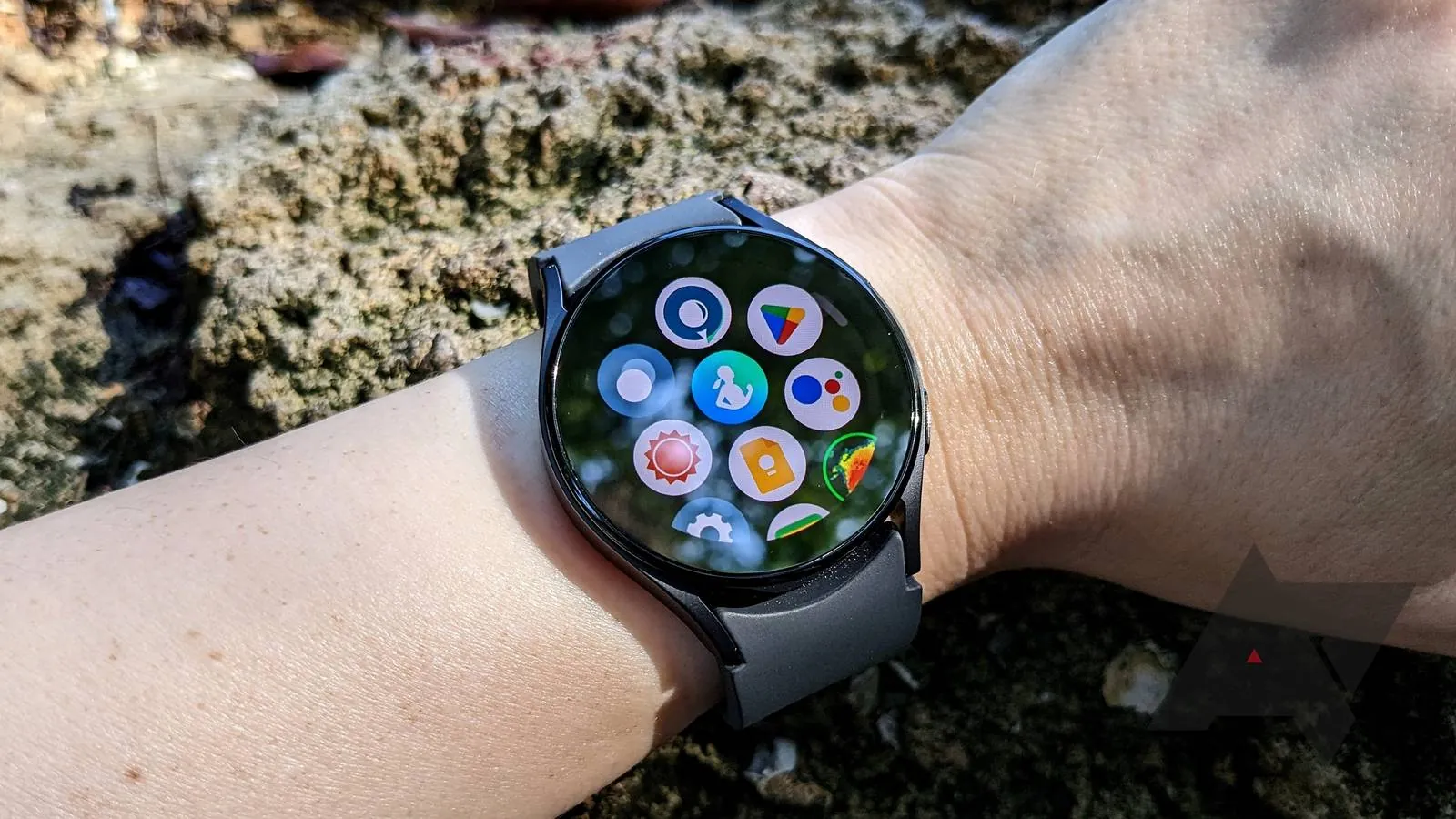 Samsung Galaxy Watch showing SmartThings smart-home controls in the app drawer